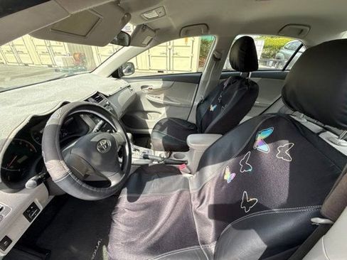 Used 2011 Toyota Corolla LE FWD image 14