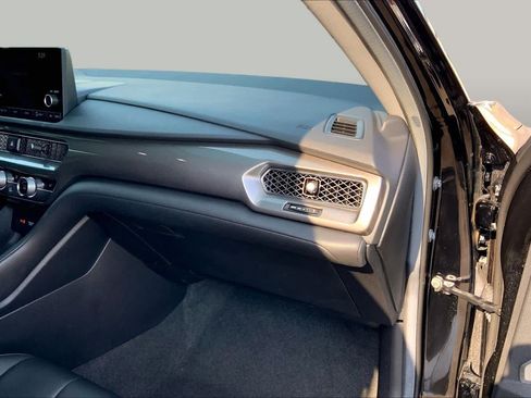 Used 2025 Acura Integra FWD image 19