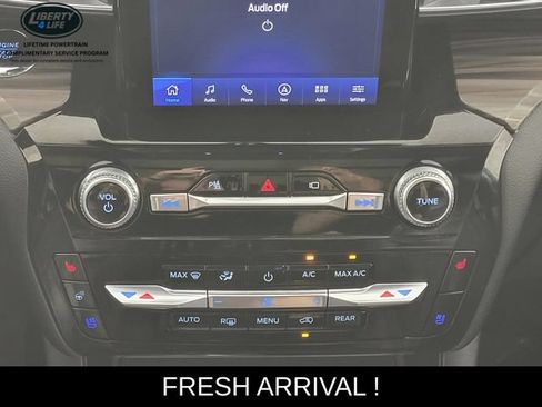 Used 2023 Ford Explorer Limited w/ Limited Technology Package AWD/4WD image 23