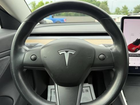 Used 2018 Tesla Model 3 Long Range RWD image 23