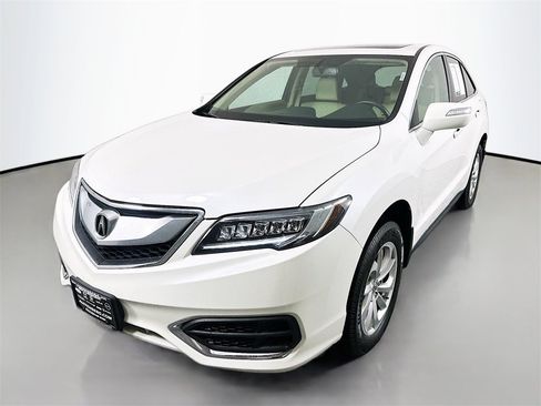 Used 2018 Acura RDX FWD image 3