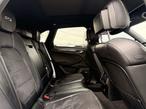 Used 2018 Porsche Macan GTS image 30