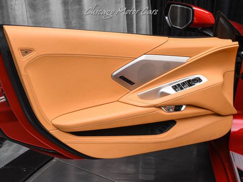 Used 2022 Chevrolet Corvette Stingray Premium Conv w/ Z51 Performance Package image 26