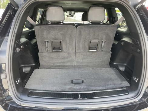 Used 2021 Jeep Grand Cherokee L Laredo RWD image 19
