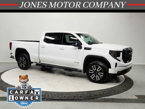 Used 2023 GMC Sierra 1500 AT4 w/ AT4 Preferred Package image 1