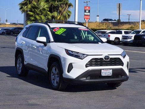Certified 2025 Toyota RAV4 XLE AWD/4WD image 3