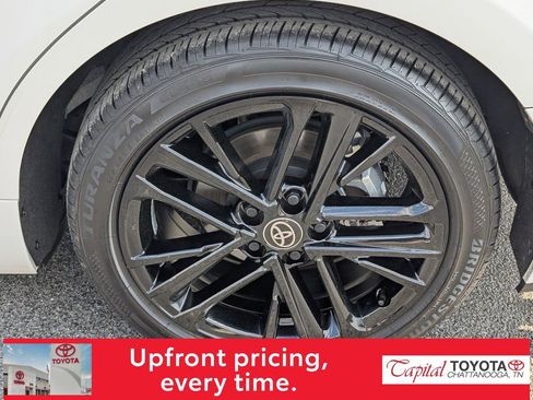 Used 2025 Toyota Camry SE image 23