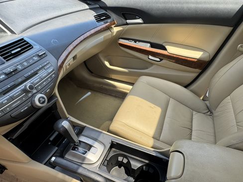 Used 2011 Honda Accord EX-L image 30