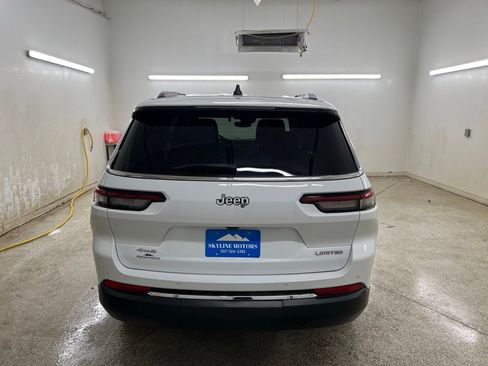 Used 2023 Jeep Grand Cherokee L Limited AWD/4WD image 4