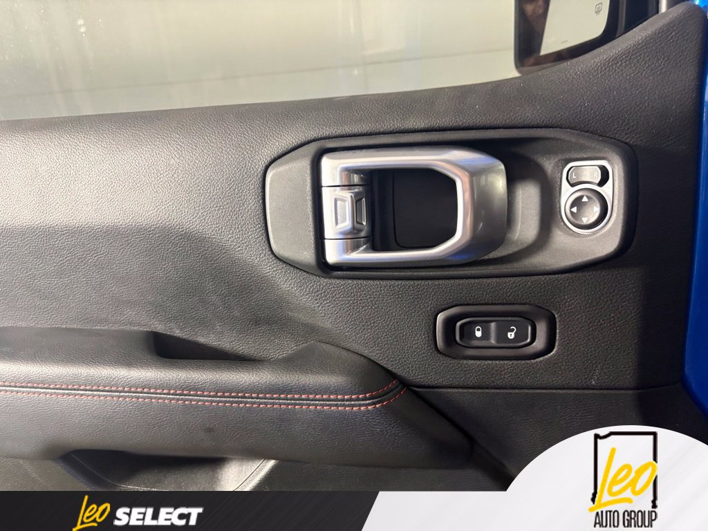Used 2020 Jeep Gladiator Rubicon w/ Dual Top Group AWD/4WD image 14
