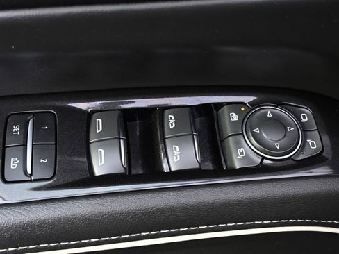 Certified 2023 Cadillac Escalade Premium Luxury image 24