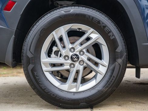 Certified 2025 Hyundai Tucson SE image 14