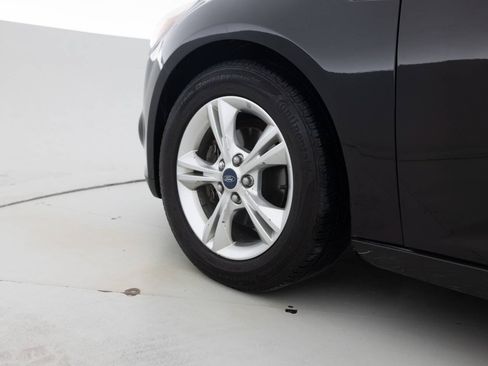 Used 2013 Ford Focus SE FWD image 17