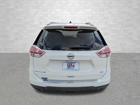 Used 2016 Nissan Rogue SV w/ SV Family Package image 3