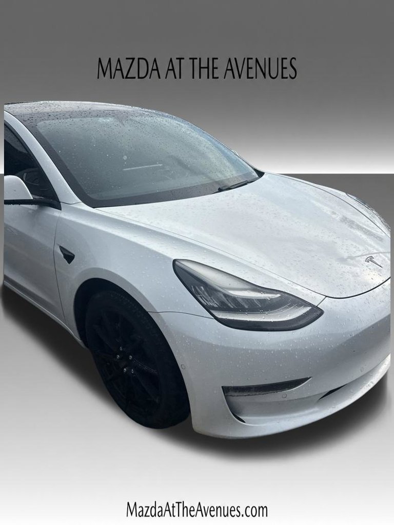 Used 2021 Tesla Model 3 Standard Range Plus RWD image 9