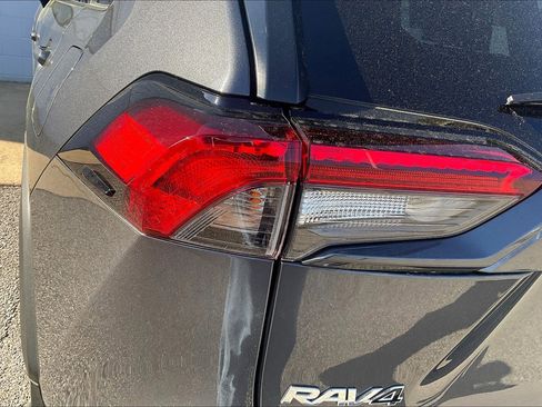 Used 2024 Toyota RAV4 XLE w/ Convenience Package image 34