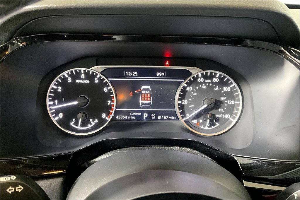 Used 2025 Nissan Pathfinder SL FWD image 16