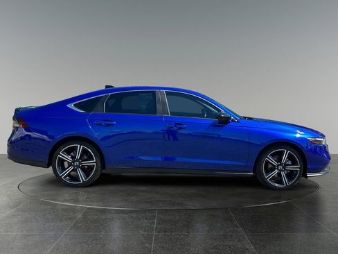 Used 2023 Honda Accord Sport image 10
