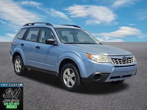 Used 2011 Subaru Forester 2.5X AWD/4WD image 3