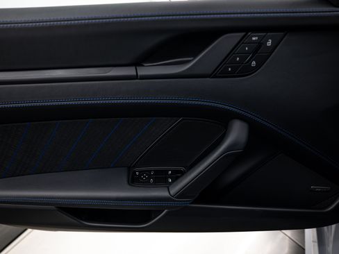 New 2026 Porsche 911 Carrera T image 23