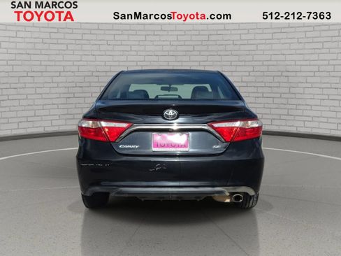 Used 2015 Toyota Camry SE FWD image 7