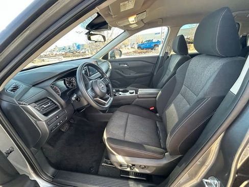 Used 2024 Nissan Rogue SV image 21