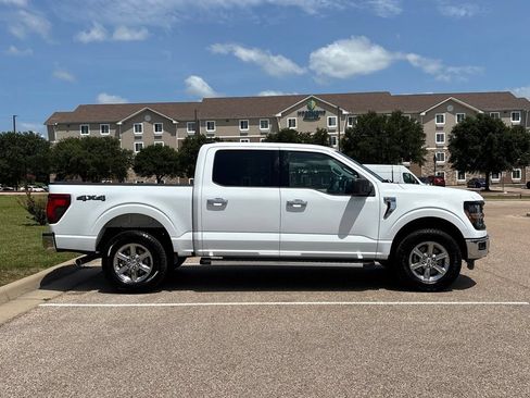 Used 2025 Ford F150 XLT w/ Equipment Group 301A Standard AWD/4WD image 5