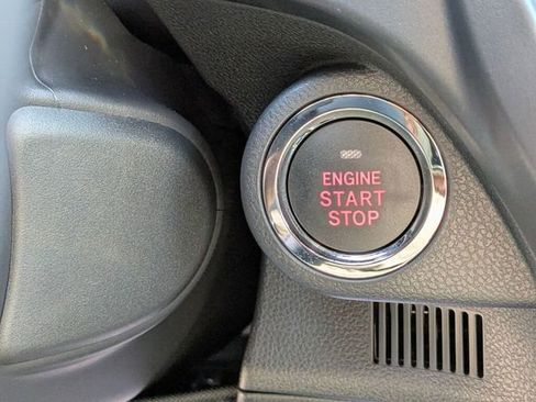 Certified 2025 Subaru Forester Limited image 25