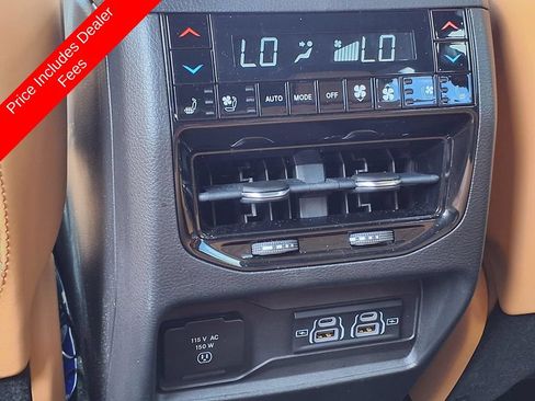Used 2023 Jeep Grand Cherokee Summit AWD/4WD image 15