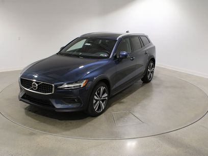 New 2026 Volvo V60 B5 Cross Country Plus w/ Climate Package