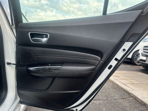 Used 2018 Acura TLX V6 SH-AWD w/ Technology Pkg image 25