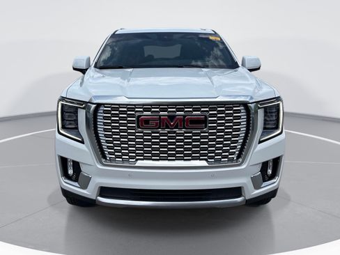 Used 2024 GMC Yukon XL Denali w/ Advanced Technology Package AWD/4WD image 2