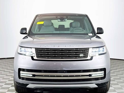 New 2025 Land Rover Range Rover Long Wheelbase SE image 2