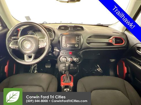 Used 2017 Jeep Renegade Trailhawk w/ Cold Weather Group II AWD/4WD image 7
