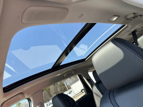 Certified 2026 Acura MDX FWD w/ Technology Package image 35