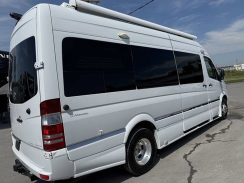 Used 2017 Mercedes-Benz Sprinter 3500 image 27
