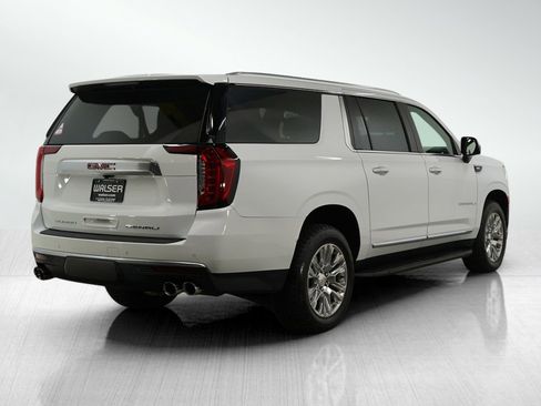 Used 2022 GMC Yukon XL Denali image 5