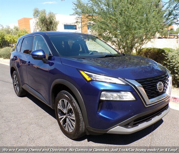 Used 2021 Nissan Rogue SV FWD image 1