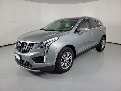 Certified 2023 Cadillac XT5 Premium Luxury w/ Technology Package image 2