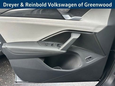 New 2026 Volkswagen Tiguan SE image 23