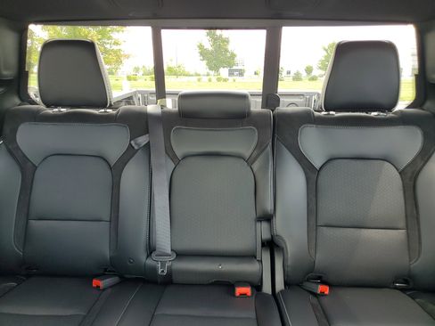 New 2026 RAM 1500 Laramie w/ Night Edition image 34