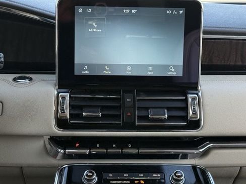 Used 2020 Lincoln Navigator Reserve w/ Luxury Package AWD/4WD image 16