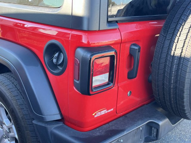 Used 2020 Jeep Wrangler Sport AWD/4WD image 9