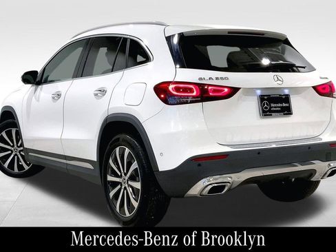 Used 2023 Mercedes-Benz GLA 250 4MATIC image 14