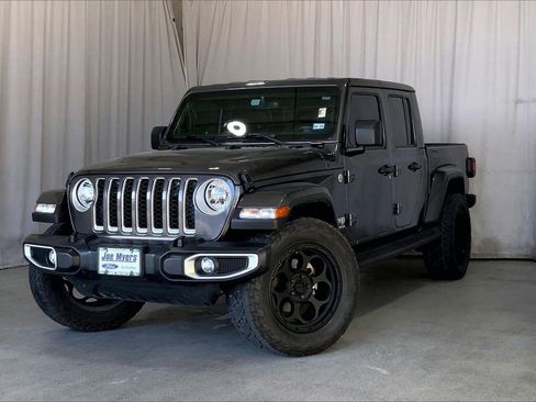 Used 2021 Jeep Gladiator Overland w/ Popular Equipment Package image 2