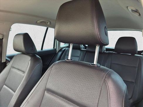 Used 2014 Volkswagen Tiguan SE FWD image 7