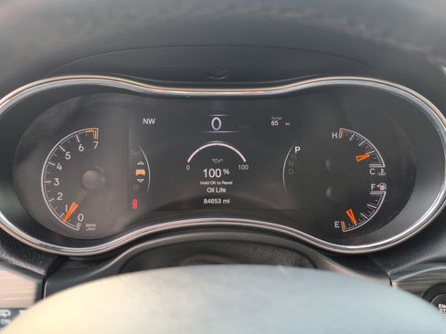 Used 2020 Jeep Grand Cherokee Altitude RWD image 24