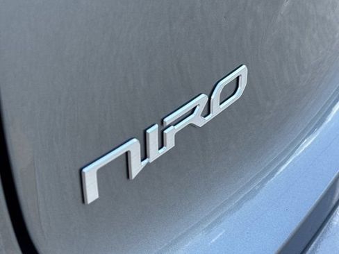 New 2026 Kia Niro Wind FWD image 33