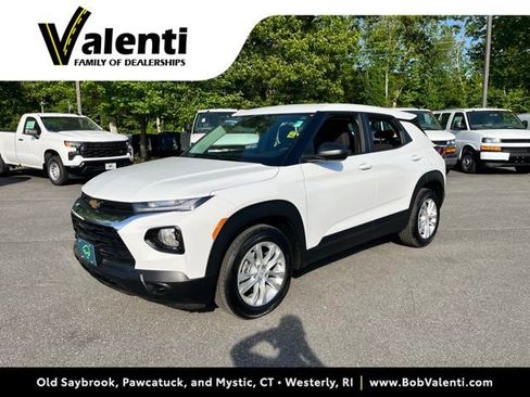 Used 2023 Chevrolet TrailBlazer LS FWD image 1