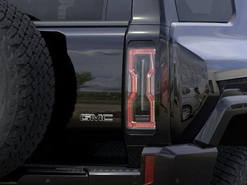 New 2026 GMC Hummer EV 2X image 11